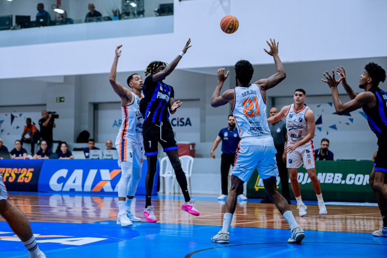 Unifacisa (UNI) x Pinheiros (PIN)